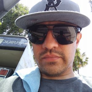 Meet your Posher, Javier